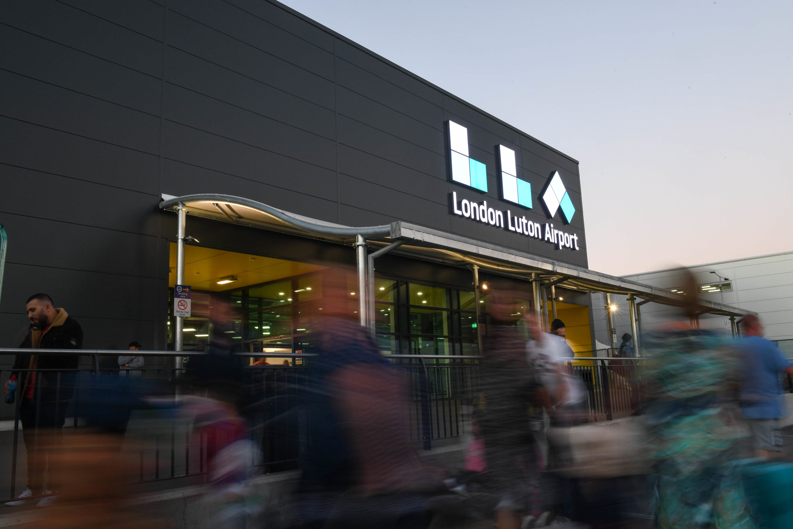 ‘New Normal’ ADP Training Returns to Luton Airport – AIRDAT
